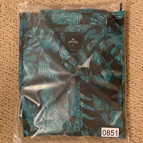 RIP CURL Green Floral Aloha Hawaiian Tropical Shirt Men XL - Picture 6 of 6